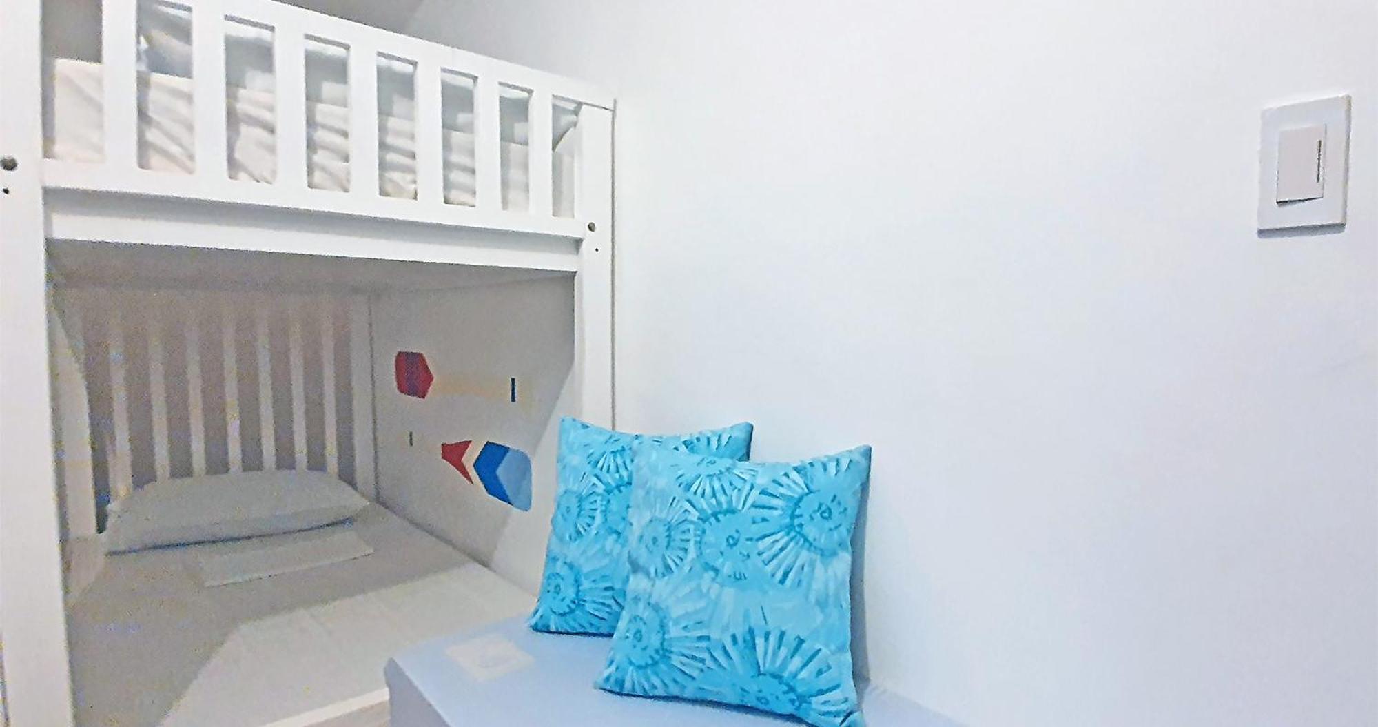 Casa Almarenzo Bed & Breakfast Bolinao Eksteriør bilde
