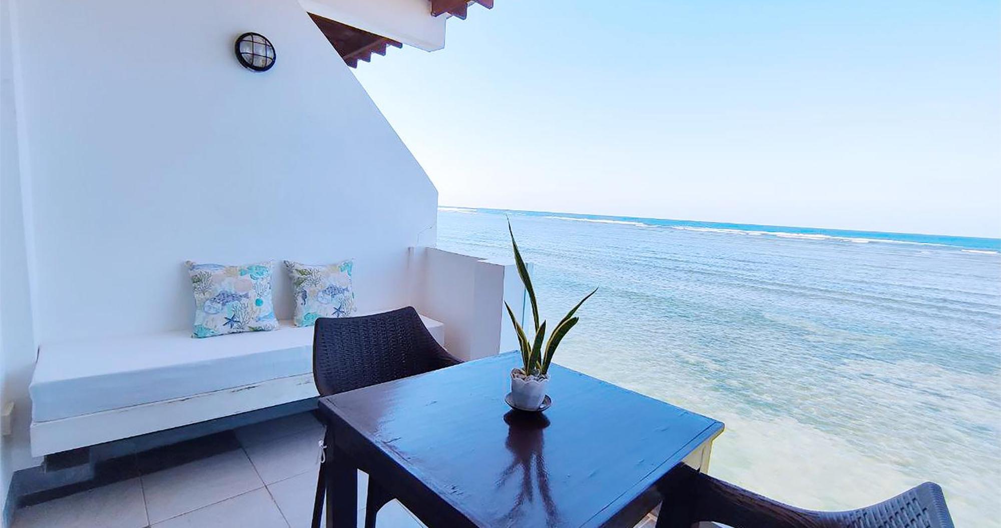 Casa Almarenzo Bed & Breakfast Bolinao Eksteriør bilde