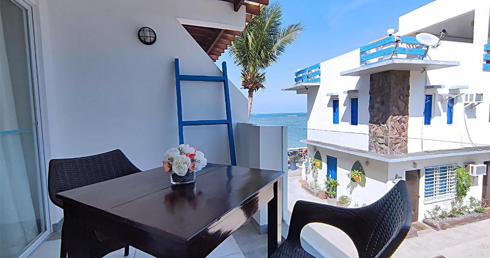 Casa Almarenzo Bed & Breakfast Bolinao Eksteriør bilde