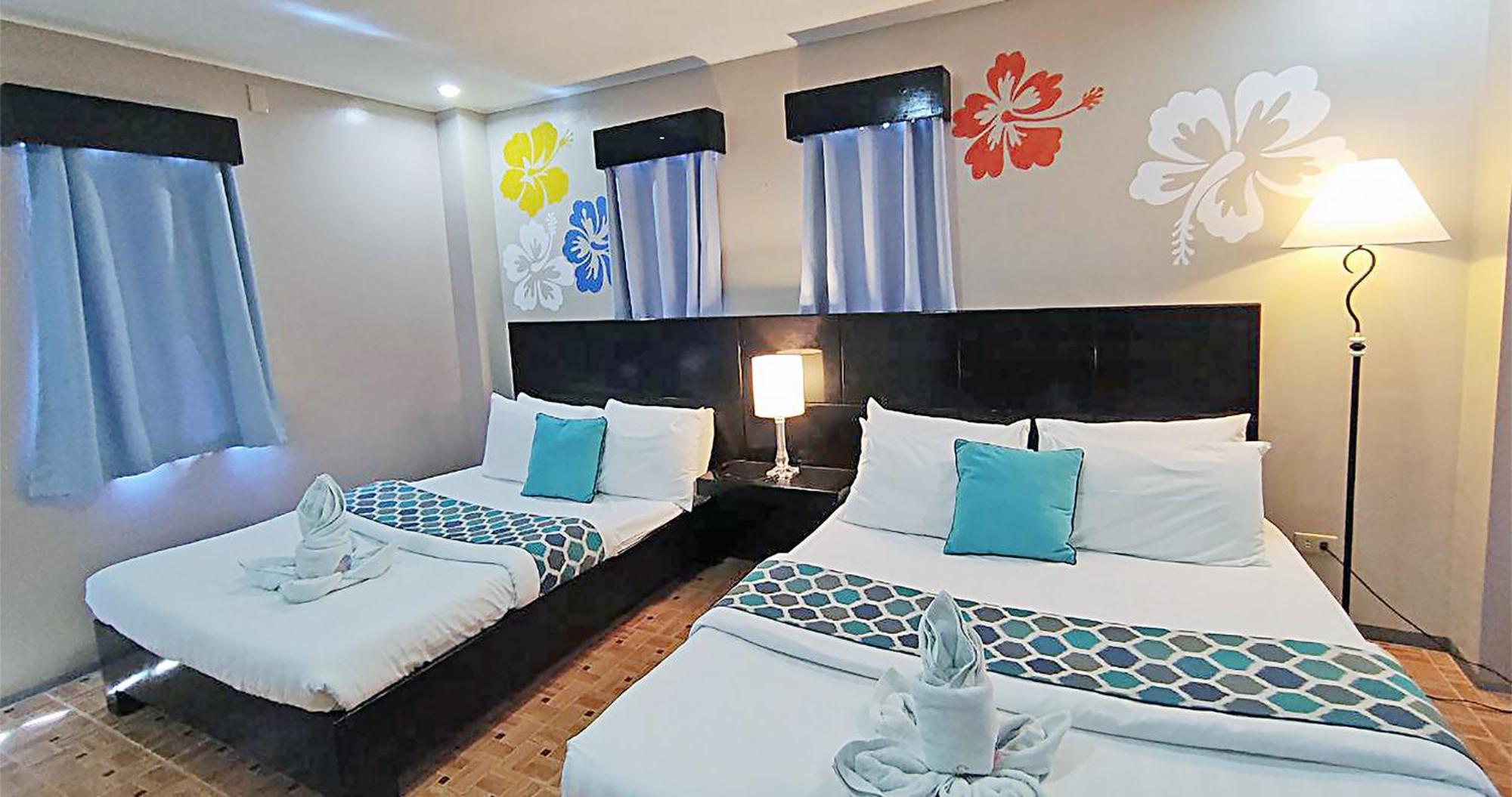 Casa Almarenzo Bed & Breakfast Bolinao Eksteriør bilde