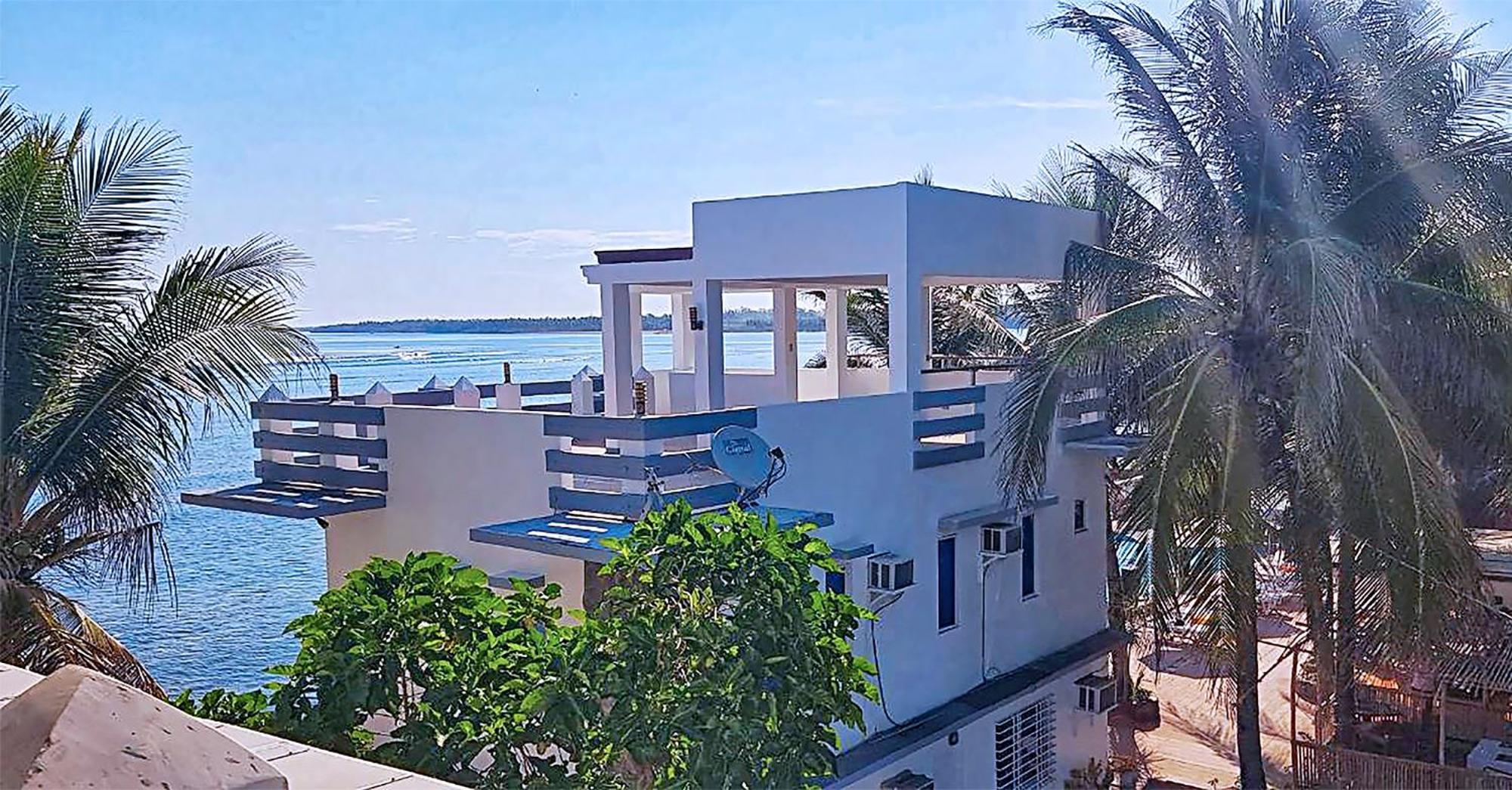 Casa Almarenzo Bed & Breakfast Bolinao Eksteriør bilde